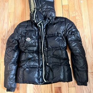 Moncler vintage Black Puffer Jacket with Hood